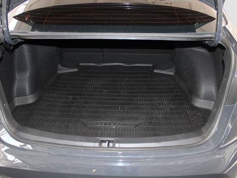 Used 2024 Toyota Corolla SE w/ SE Premium Package FWD image 16