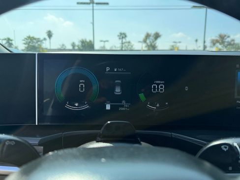 Used 2025 Hyundai Santa Fe SEL image 42