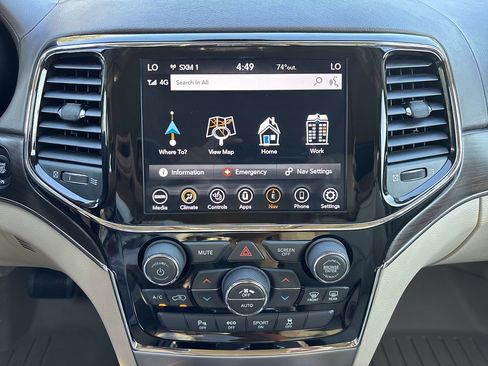 Used 2020 Jeep Grand Cherokee Overland image 22