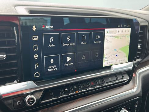 Used 2025 GMC Sierra 1500 SLT image 17