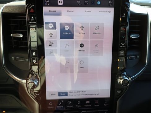 Used 2025 RAM 3500 Laramie image 25