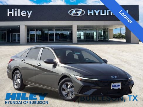 New 2026 Hyundai Elantra SE FWD image 1