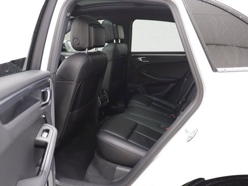 Used 2018 Porsche Macan GTS image 14