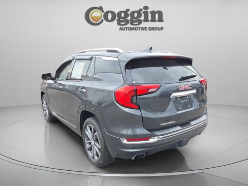 Used 2019 GMC Terrain Denali w/ Advanced Safety Package image 4