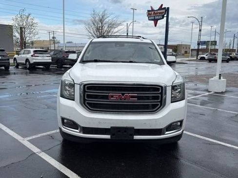 Used 2016 GMC Yukon XL SLT w/ Open Road Package image 3