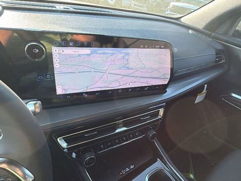 New 2026 Chevrolet Traverse LT w/ Sun and Wheel Package image 27