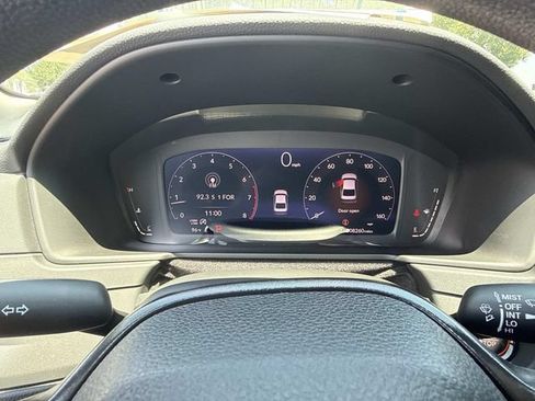 Certified 2023 Honda Accord EX image 29