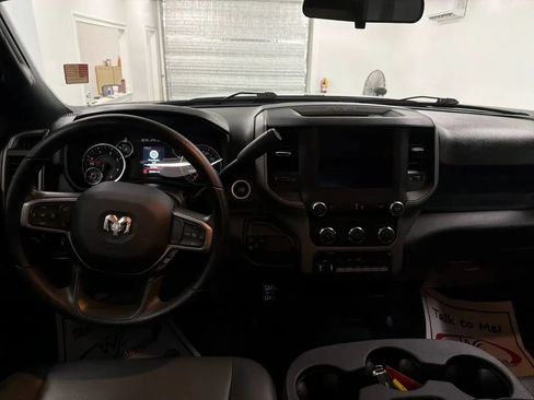 Used 2024 RAM 2500 Tradesman w/ Chrome Appearance Group AWD/4WD image 9