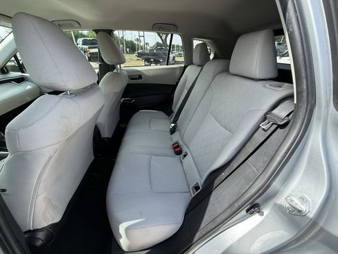 Used 2024 Toyota Corolla Cross LE FWD image 31