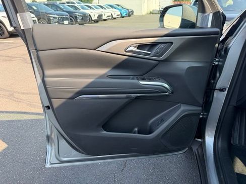 New 2026 Chevrolet Traverse LT w/ Driver Confidence Package FWD image 18