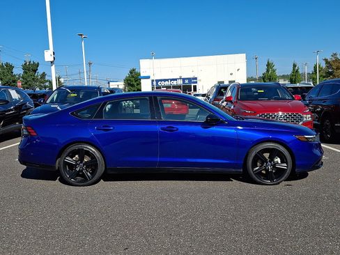 Used 2023 Honda Accord Sport image 7