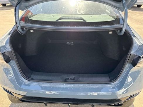 New 2026 Nissan Sentra SR w/ Floor Mat Package FWD image 11