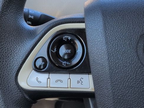 Used 2016 Toyota Prius Two FWD image 22