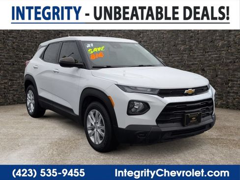 Used 2021 Chevrolet TrailBlazer LS FWD image 1