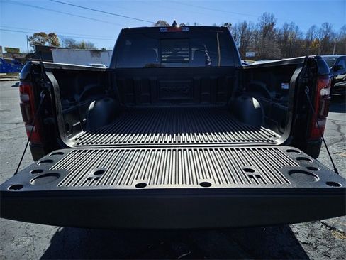 Used 2022 RAM 1500 Big Horn image 13