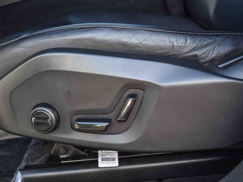 Used 2023 Volvo XC60 B5 Core w/ Climate Package image 21