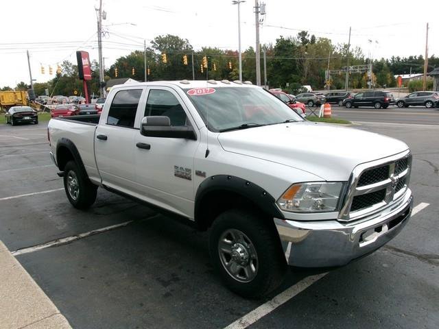 Used 2017 RAM 2500 Tradesman w/ Chrome Appearance Group AWD/4WD image 5