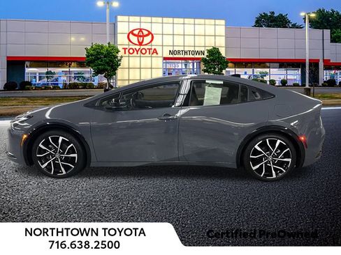 Used 2024 Toyota Prius Prime Premium image 2