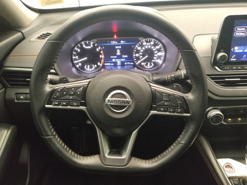 Used 2020 Nissan Altima 2.5 SR FWD image 22