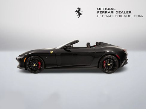 Used 2026 Ferrari Roma Spider RWD image 5