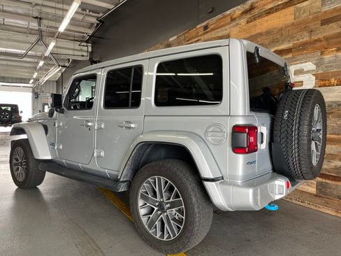 Used 2024 Jeep Wrangler High Altitude AWD/4WD image 20