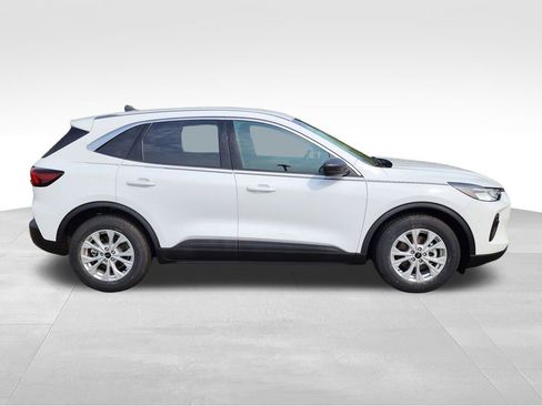 Used 2024 Ford Escape Active image 23
