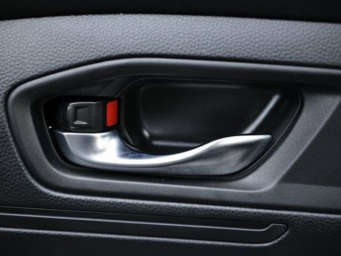 Used 2023 Honda Accord LX image 15