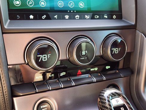 Certified 2021 Jaguar F-TYPE P300 image 18