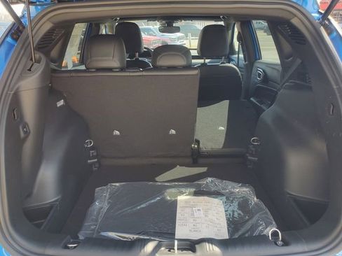 New 2026 Jeep Compass Limited image 9