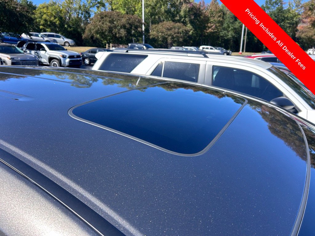 Used 2018 Honda Odyssey Touring image 3