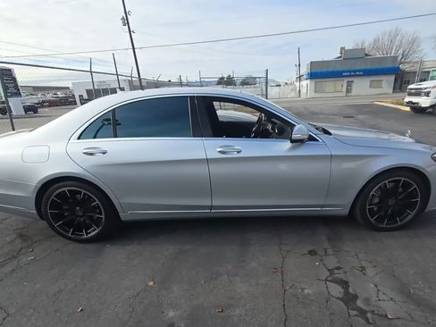 Used 2018 Mercedes-Benz S 560 4MATIC Sedan image 3