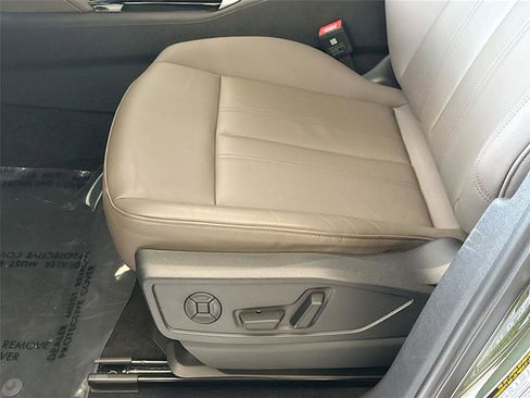 Certified 2025 Audi Q5 Premium w/ Convenience Package AWD/4WD image 20