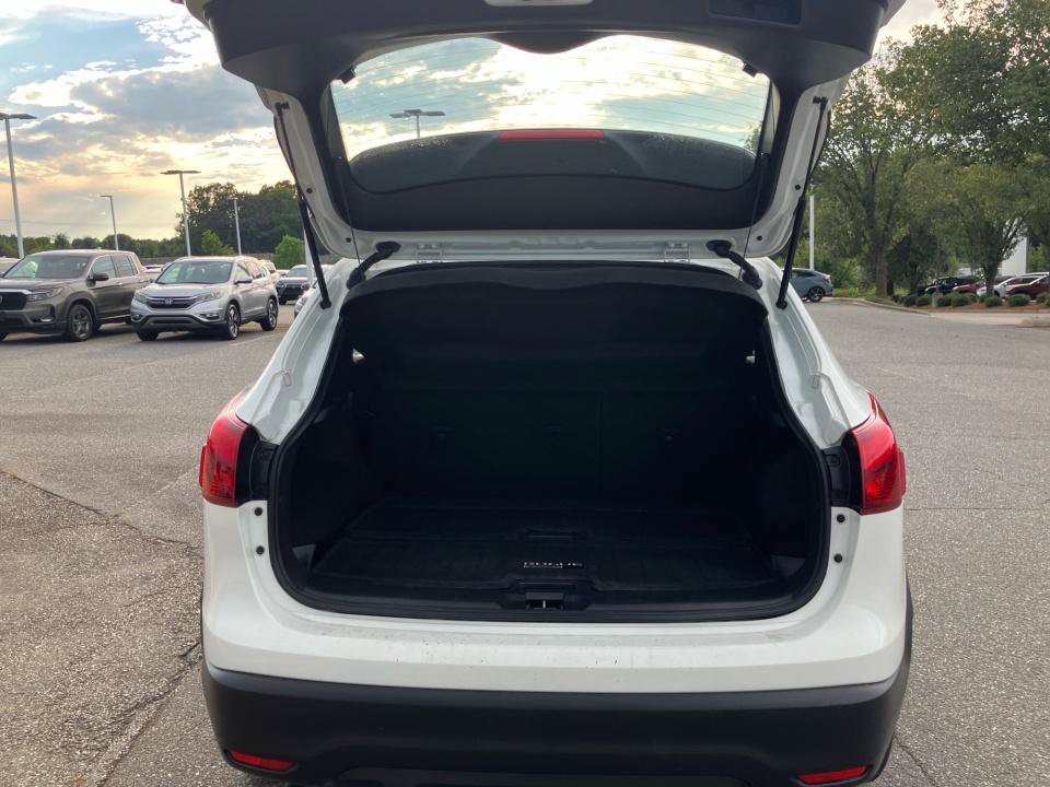 Used 2019 Nissan Rogue Sport S AWD/4WD image 19