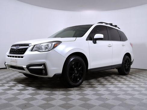 Used 2018 Subaru Forester 2.5i Limited w/ Popular Package #3B AWD/4WD image 2