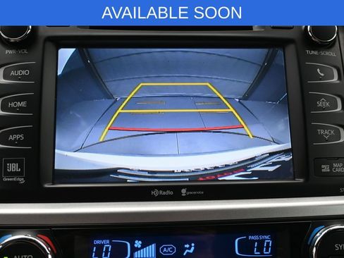 Used 2015 Toyota Highlander Limited w/ Driver Technology Package AWD/4WD image 22