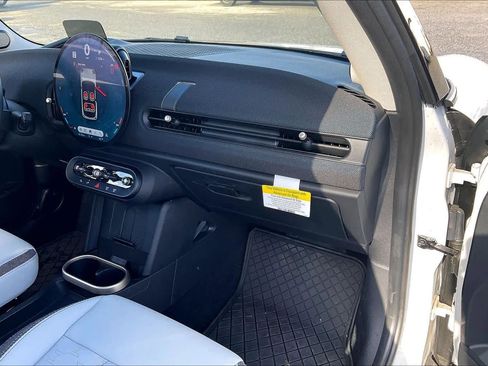 Used 2025 MINI Cooper S image 18