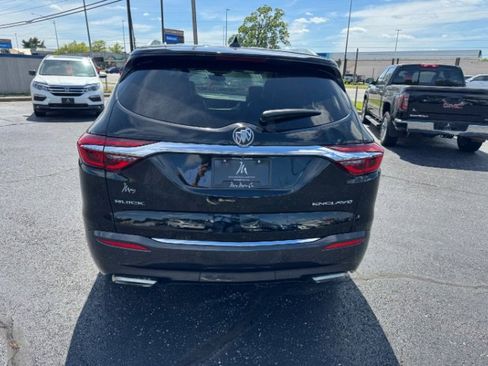 Used 2018 Buick Enclave Premium FWD image 4