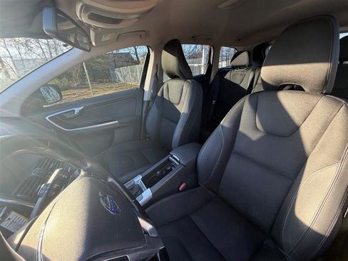 Used 2015 Volvo XC60 T5 image 12