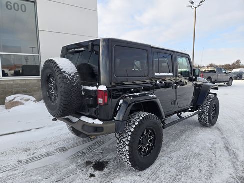 Used 2017 Jeep Wrangler 75th Anniversary image 19