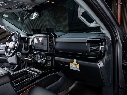 Used 2024 Ford F250 Lariat w/ Lariat Ultimate Package image 17