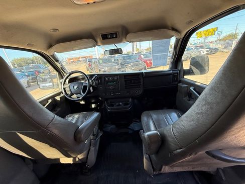 Used 2017 Chevrolet Express 2500 LS image 17