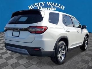 New 2025 Honda Pilot EX-L video 3