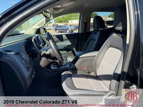 Used 2019 Chevrolet Colorado Z71 AWD/4WD image 11