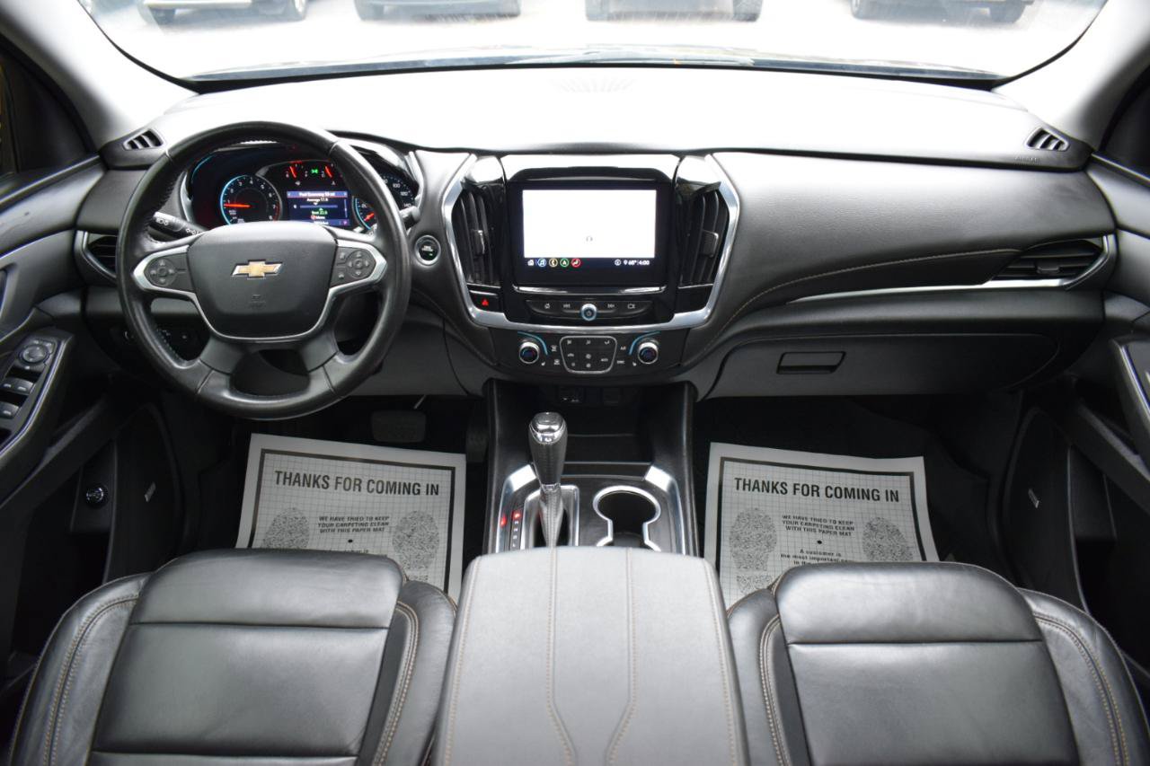 Used 2020 Chevrolet Traverse LT w/ LT Premium Package FWD image 16