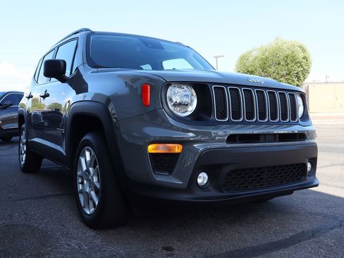 Used 2022 Jeep Renegade Latitude w/ Convenience Group image 19