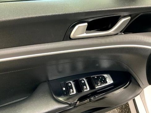 Used 2022 Kia K5 GT-Line image 28