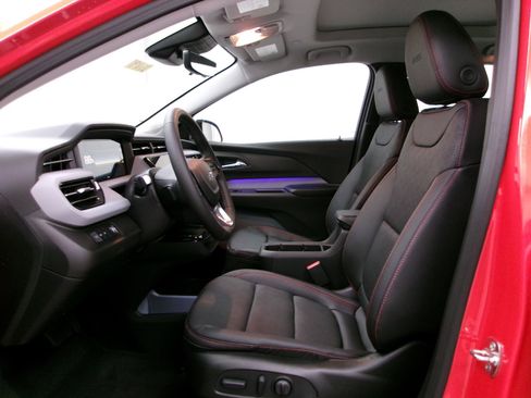 New 2027 Chevrolet Bolt RS w/ Technology Package FWD image 9