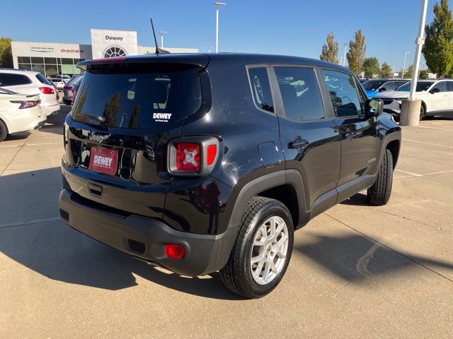 Used 2023 Jeep Renegade Latitude AWD/4WD image 6