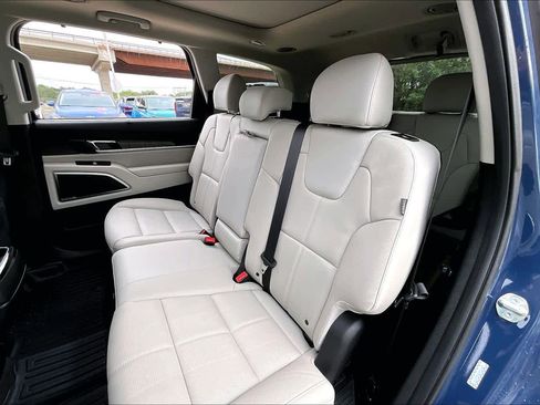 Used 2025 Kia Telluride SX AWD/4WD image 21