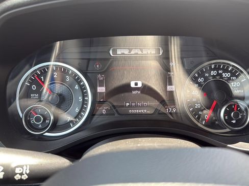 Used 2022 RAM 1500 Laramie image 16